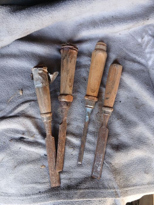 4 stare dłuta stolarskie