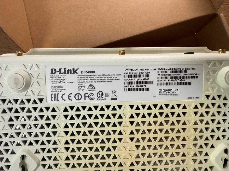 Роутер Dlink DIR-880L без БП