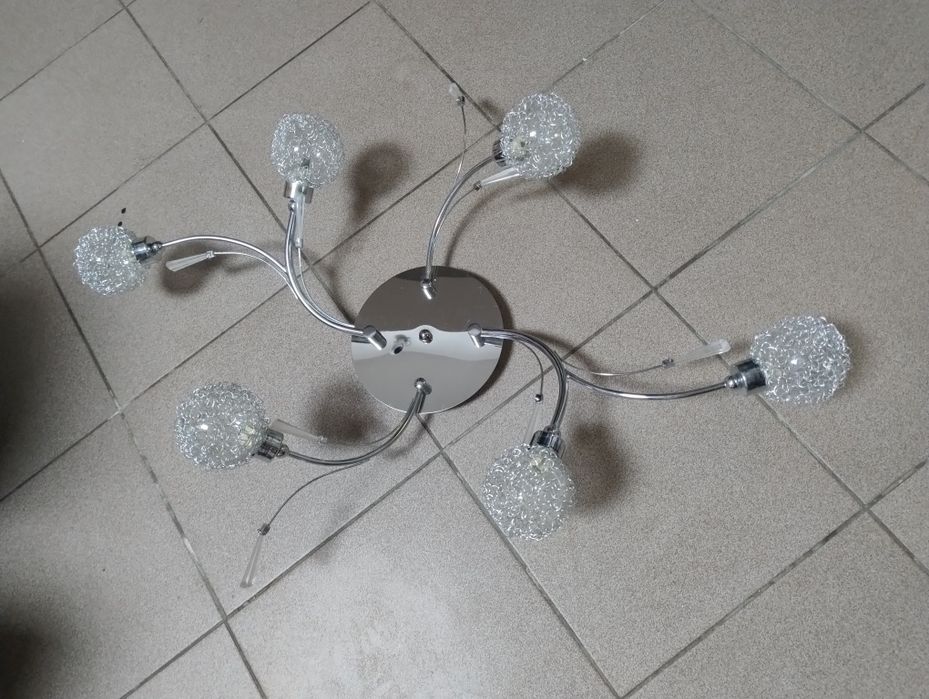 Żyrandol halogenowy
