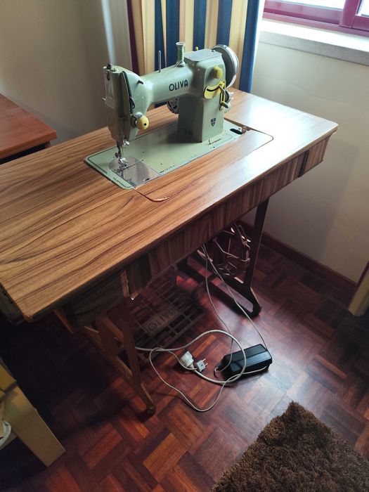 Máquina de costura Singer