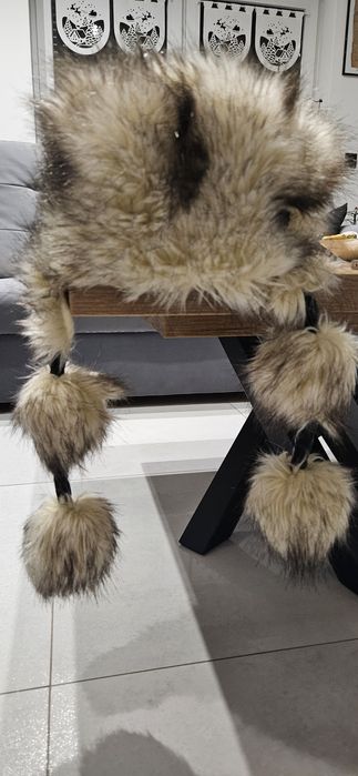 Czapka uszatka z pomponami futerko na polarze