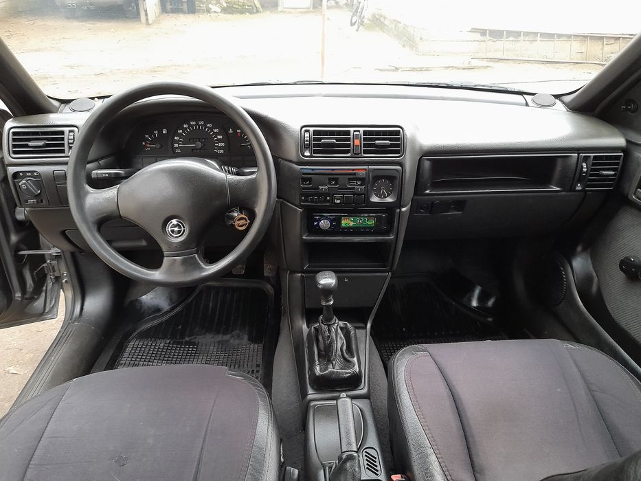 Продам Опель Вектра