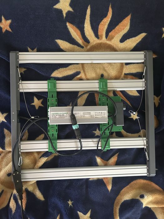 ZAREZERWOWANE Lampa Mars Hydro FC-E3000