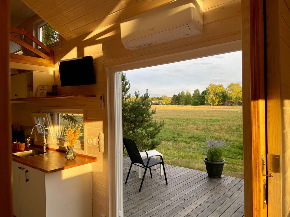 Domek na wynajem w lesie z jacuzzi – Tiny House Bory Tucholskie