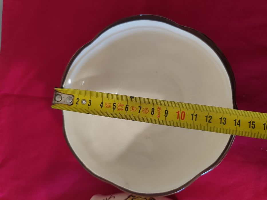 Conjuntos pintados à mão