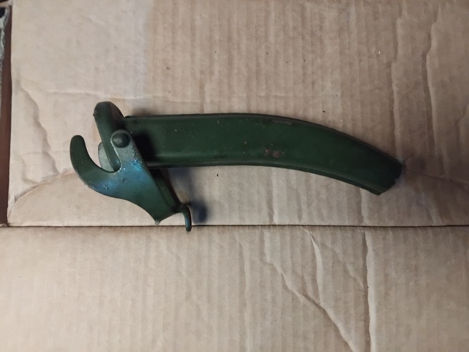 Metalowy lejek do kanistra 5l 10l 20l