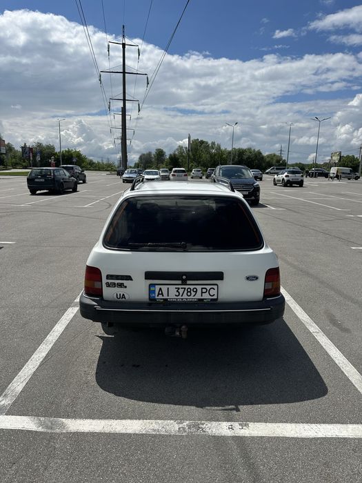 Форд сиера универсал 1.6