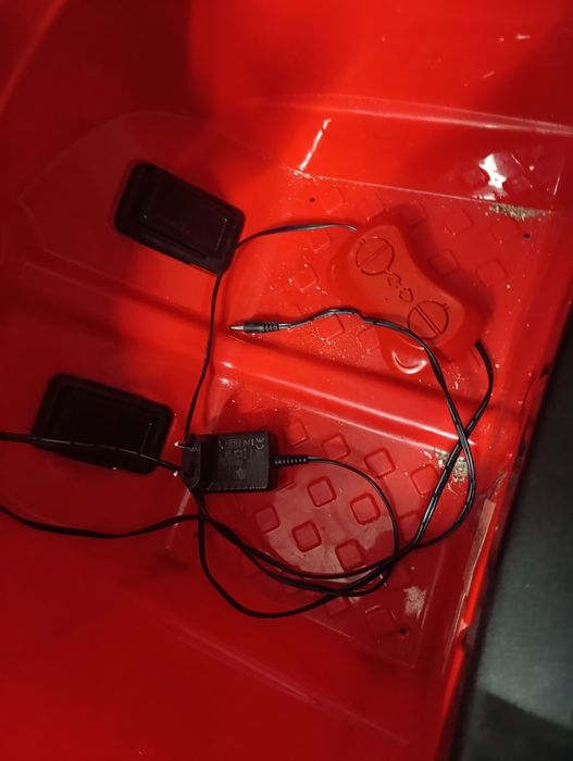 FEBER 12V carro criança Como novo!