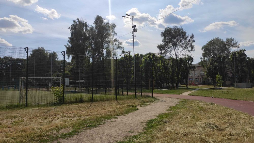 Світла 43м2 квартира-студіо в затишному районі.