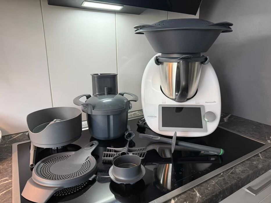 thermomix bardzo dobry stan tm6 robot kuchenny akcesoria