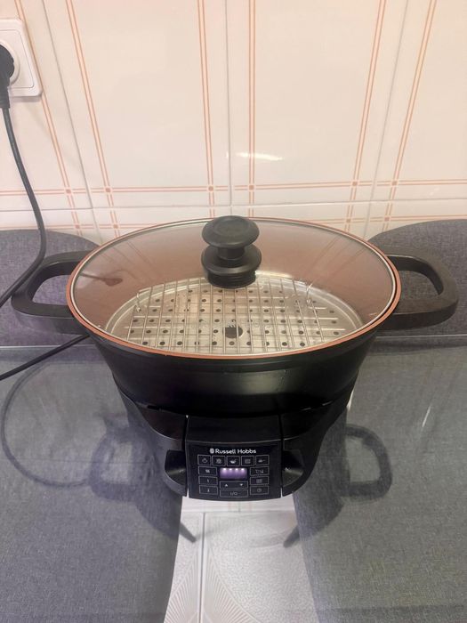Multicooker RUSSEL HOBBS 6,5 lts como nova