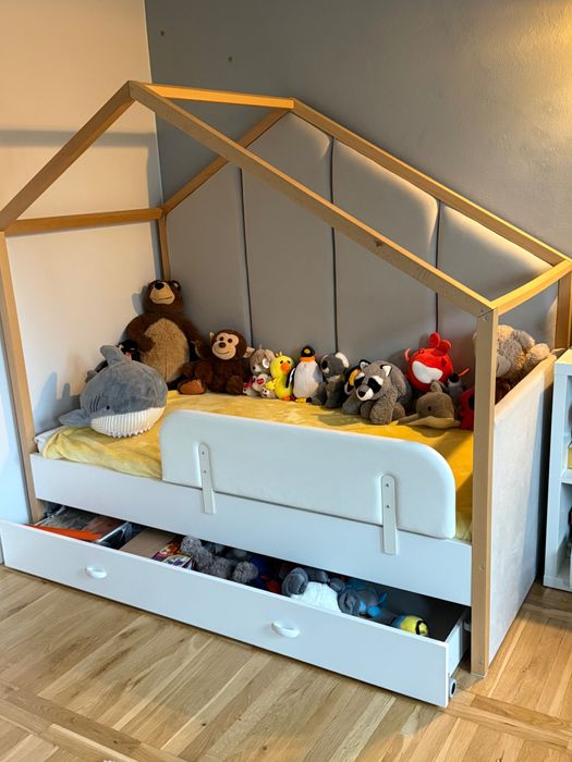 Łóżko domek + materac-Meblik, stan b.dobry