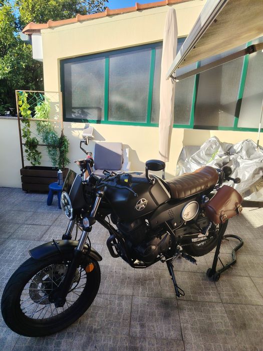Um renegade scrambled 125 2022