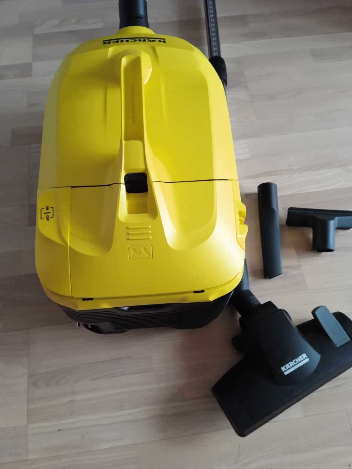 Odkurzacz z filtrem wodnym Kärcher DS 6 Soczewka • OLX.pl