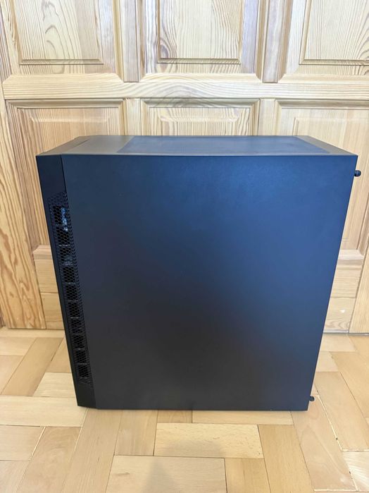 Komputer PC, R5 3600, 7600XT 16GB, 16GB RAM, SSD 120GB, SDD 256GB,