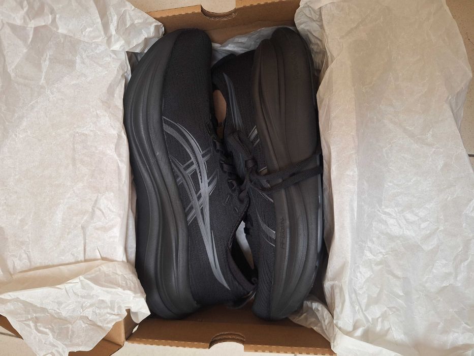 Asics Gel-Nimbus 28 Black/Graphite Grey (42,5)