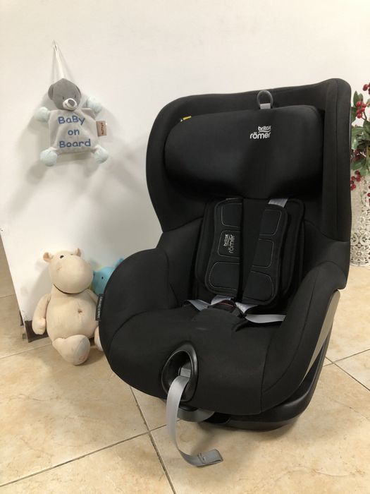 Автокрісло Britax Römer TRIFIX2 i-SIZE Група 1 (9-18 кг) isofix