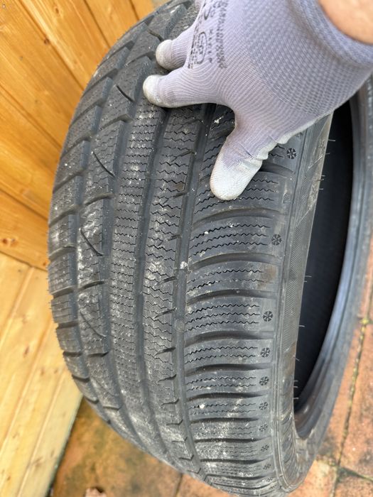 Star Performance stratos UHP 245/45/18 100H