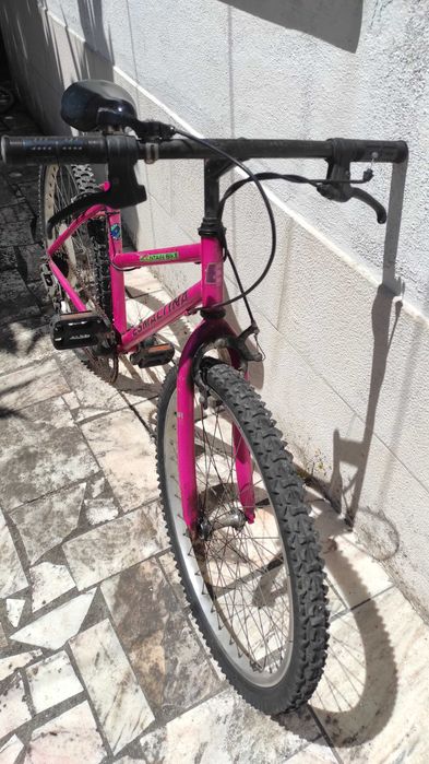 Bicicleta de Menina - Esmaltina - Usada