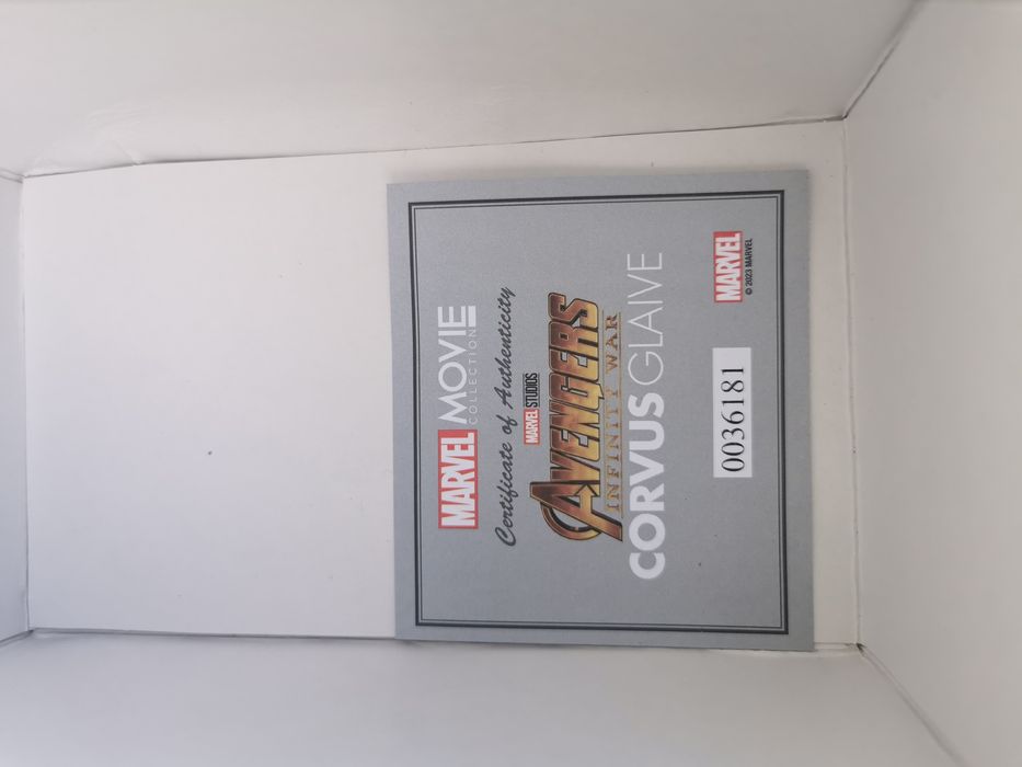 Figura Corvus Glaive