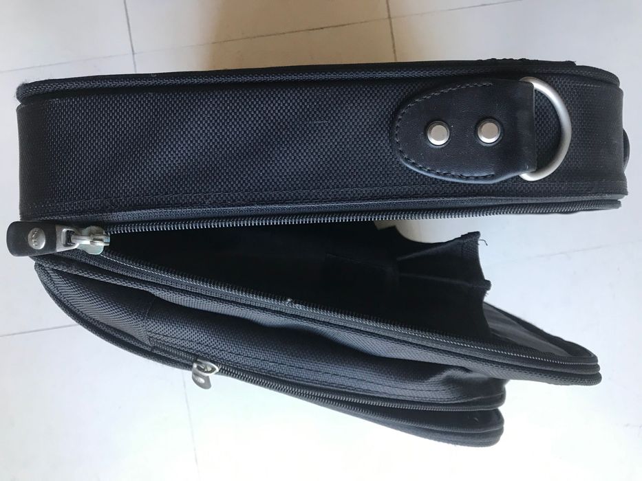 Dell portable laptop bag424590442214215683