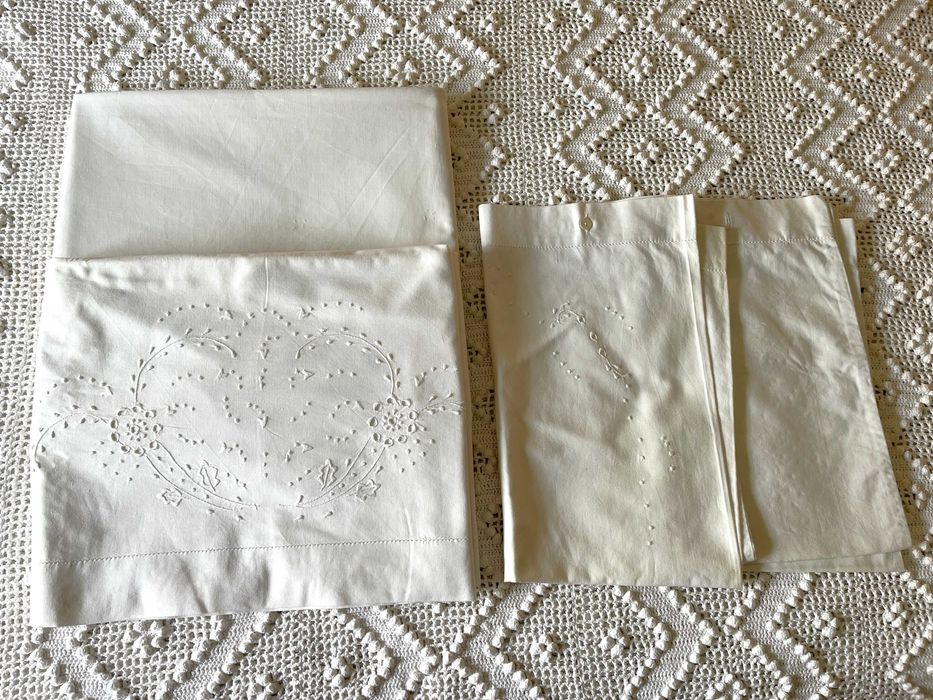 Conjunto Lençóis Bordados para Cama Casal com Fronhas
