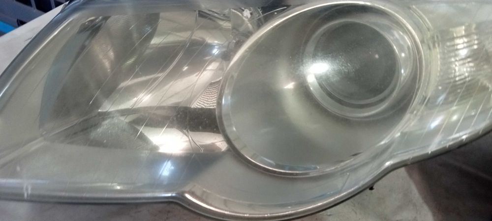 Farol  VW PASSAT B6 3C2