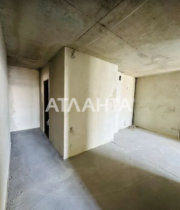 Продаж одно кімнатної квартири по переуступці!