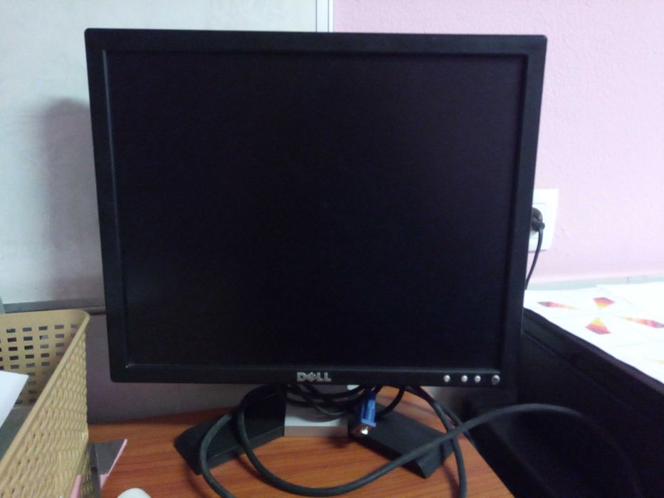 Monitor Dell 17" Loures • OLX Portugal