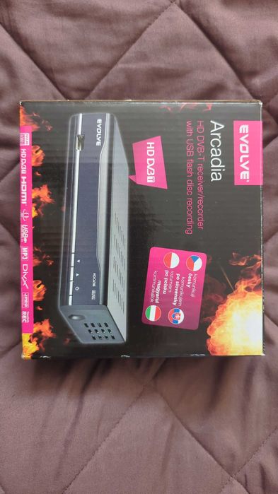 Nowy odbiornik rejestrator DVB-T Evolve Arcadia z pilotem