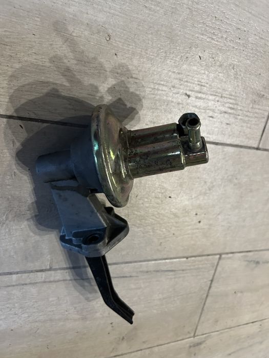 Dodge ram Charger 5.2 318 pompa paliwa