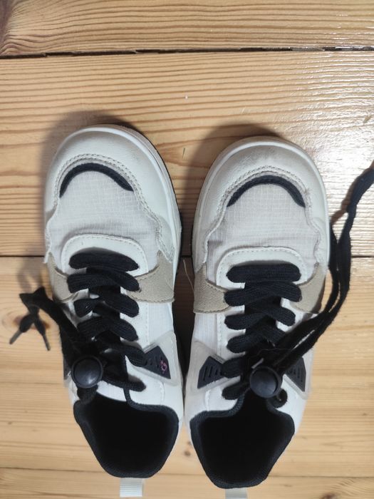 Buty sportowe adidasy Reserved r.33