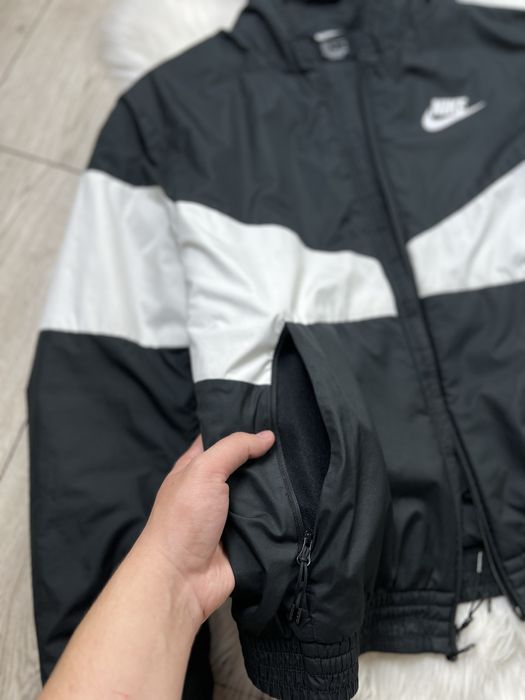 Оригинал Зимний пуховий-бомбер Nike Air SWOOSH NSW Jordan Bomber Alpha