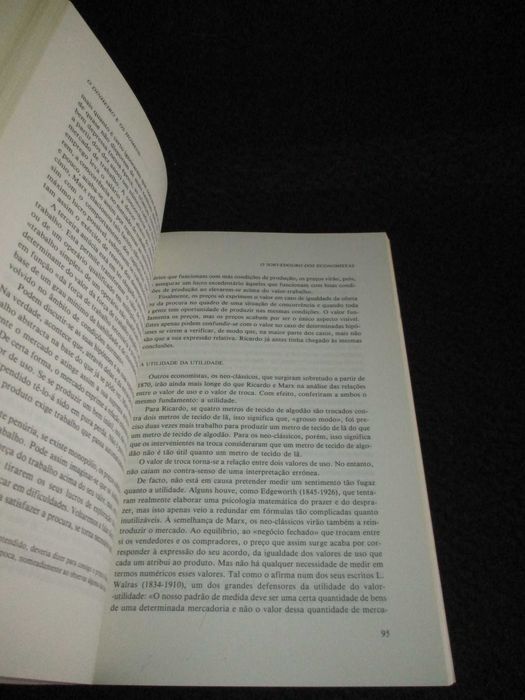 Livro O Dinheiro e os Homens Jean-Marie Albertini 1ª edição 1989