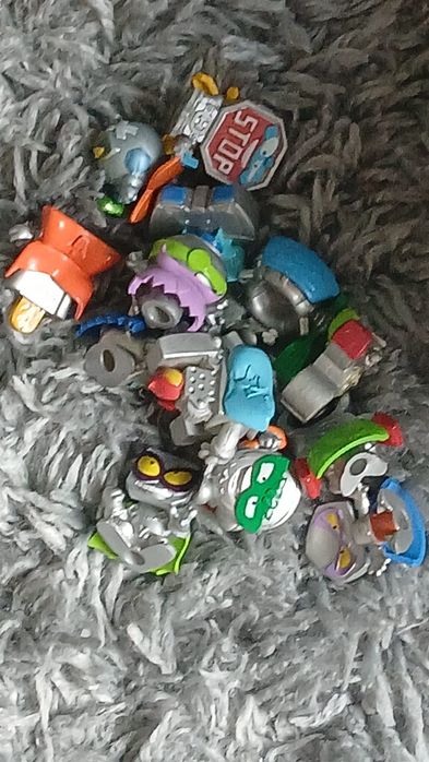 Super zestaw figurek zings 242 szt