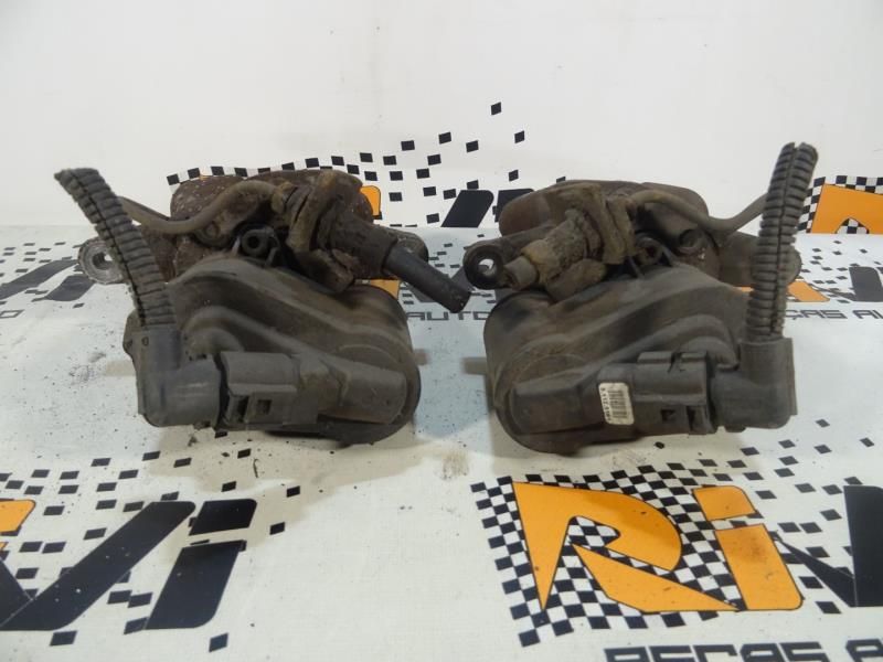 Pinça travão / maxila de travão frente direita VOLKSWAGEN Passat Varia