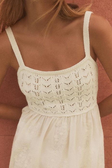 Вязаное комбинированое платье zara с вышивкой М-L