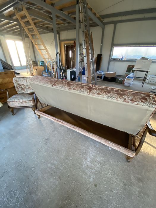 Sofa rozkładana vintage – rattanowe boki – lata 60./70.