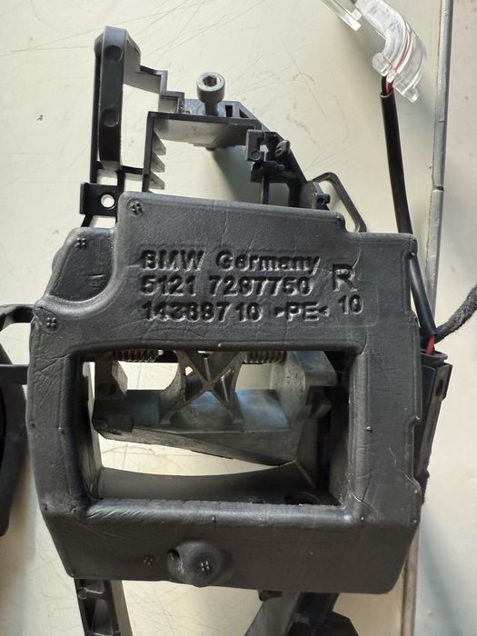 Замок и ручка правой двери BMW F21 Original