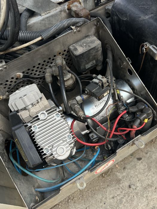 Mercedes-Benz  Sprinter