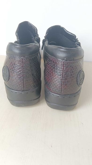 Botki damskie Rieker imitacja wężowej skórki r.41