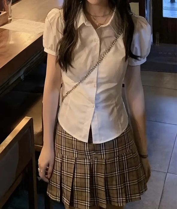 приталена сорочка з коротким рукавом