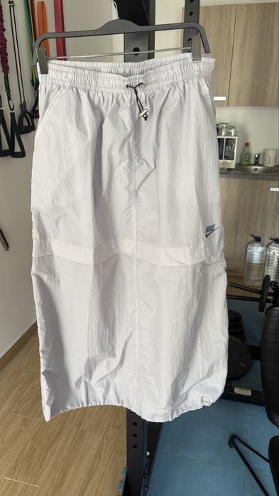 Saia Nike tipo parka