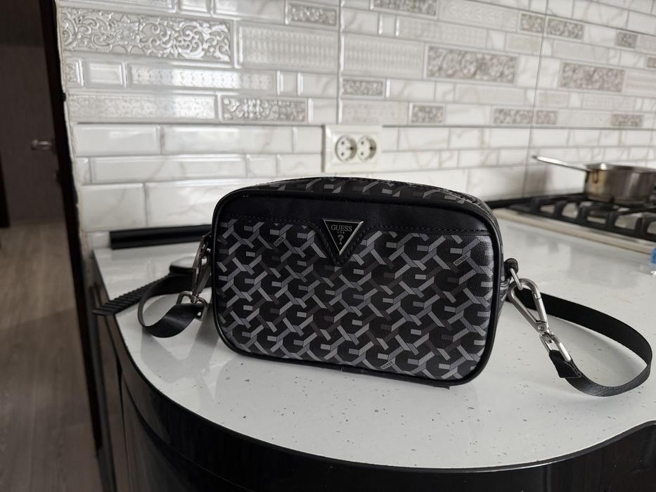 Сумка Guess оригінал привезина з США