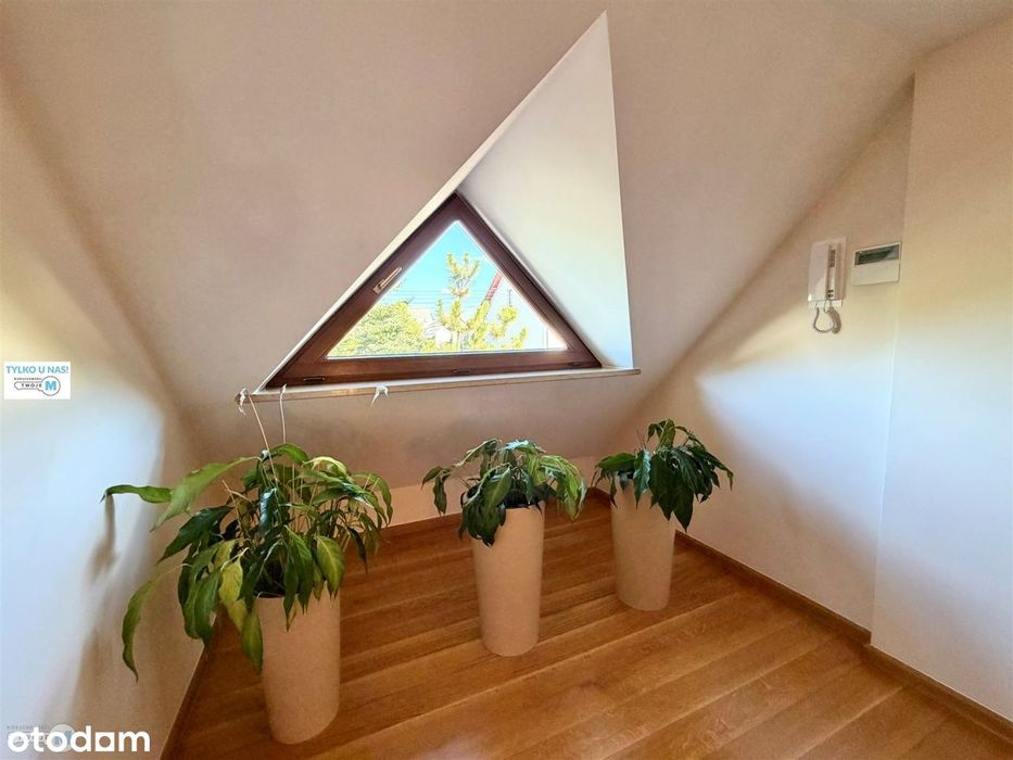 Komfortowy dom premium z fotowoltaiką i garażami