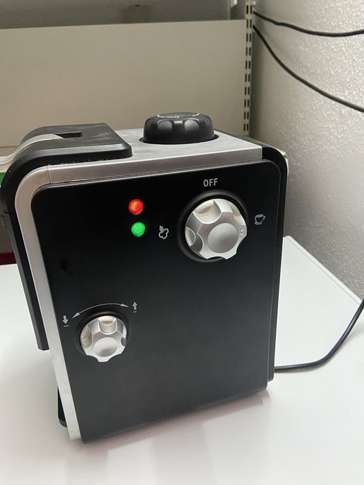 Maquina de fazer o capucinno