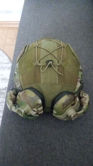 Шолом війсковий Германия, навушники