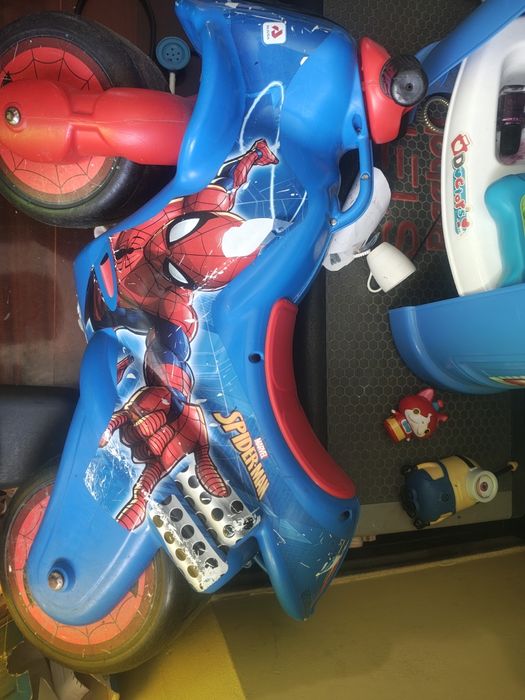 Mota Spiderman homem aranha de criança