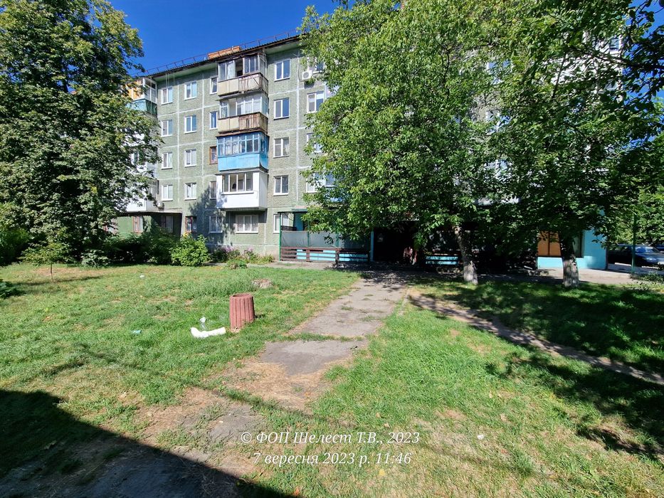 Комерційне приміщення продам район Клініка