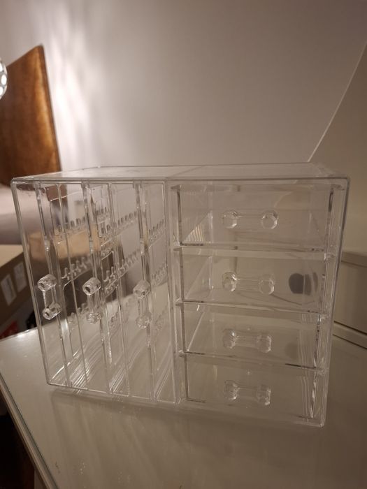 Organizer na biżuterię przezroczysty
